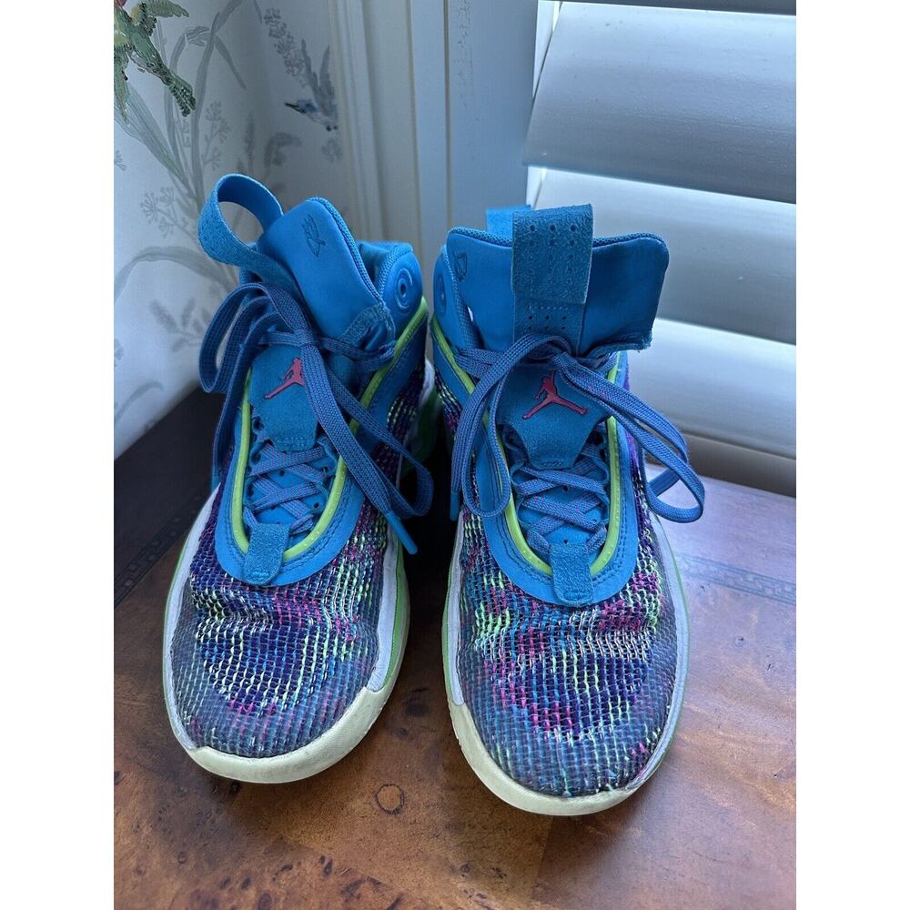Size 8- Luka Doncic x Air Jordan 36 PF Low Laser Blue Youth 5.5, W 8. EUR 38 - Picture 2 of 9